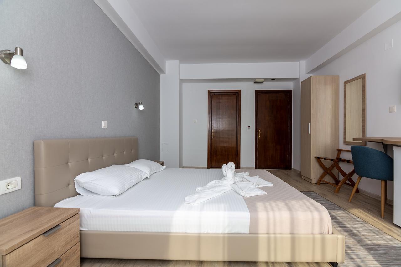 Adriano Pe Plaja Belona Hotel Eforie Nord Buitenkant foto